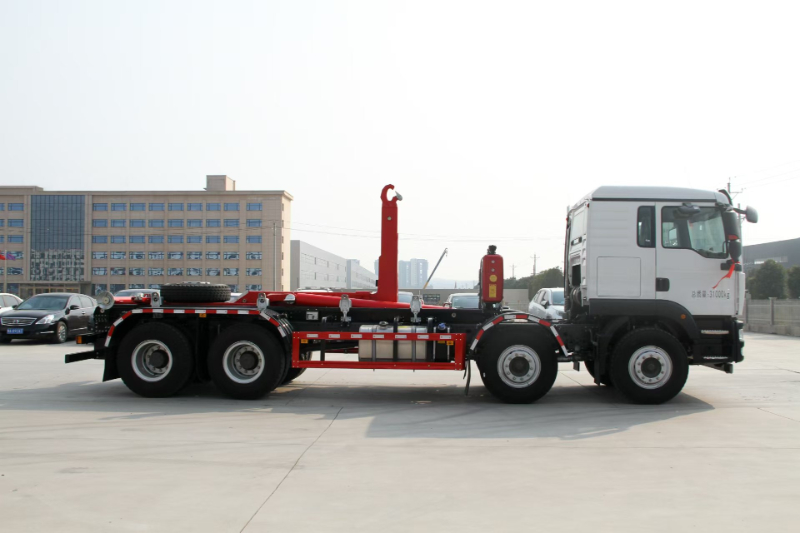 8*4 Sinotruk 26 Tons Hooklift Truck