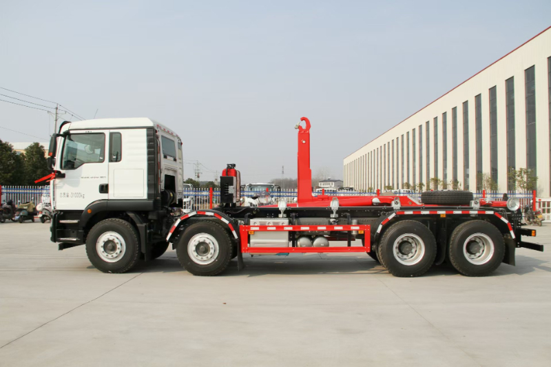 8*4 Sinotruk 26 Tons Hooklift Truck