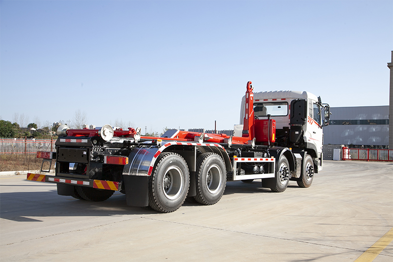 26 Tons Hooklift Truck