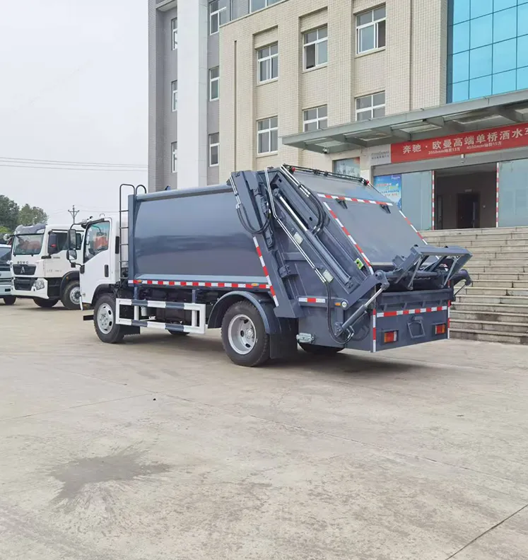 ISUZU Brand 10CBM Compactor Garbage Truck